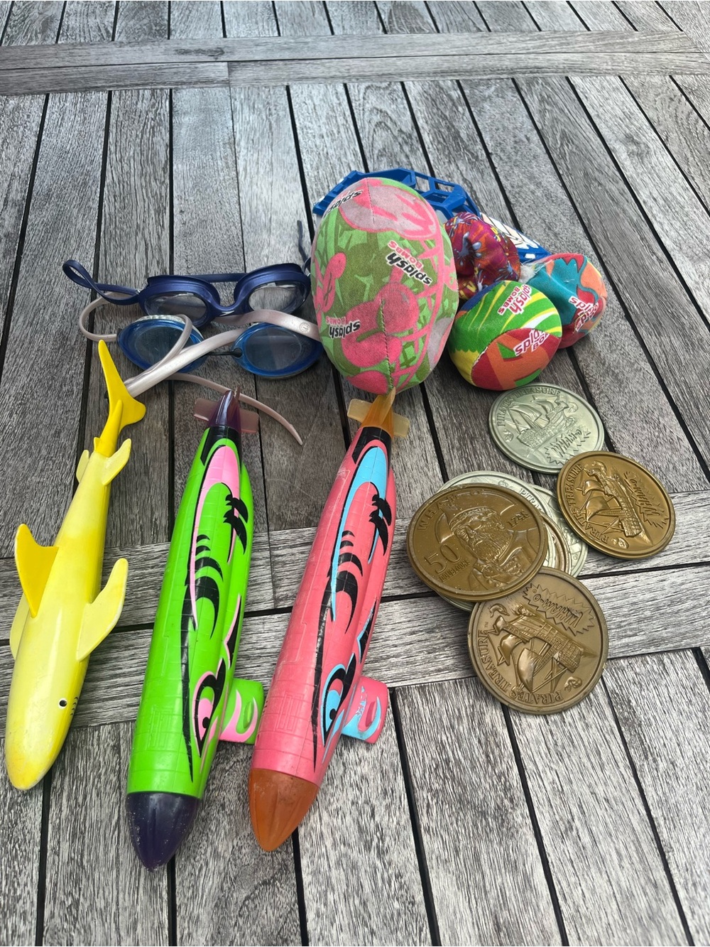 Kids Splash Foam Water Rocket Toy - Pink & Green